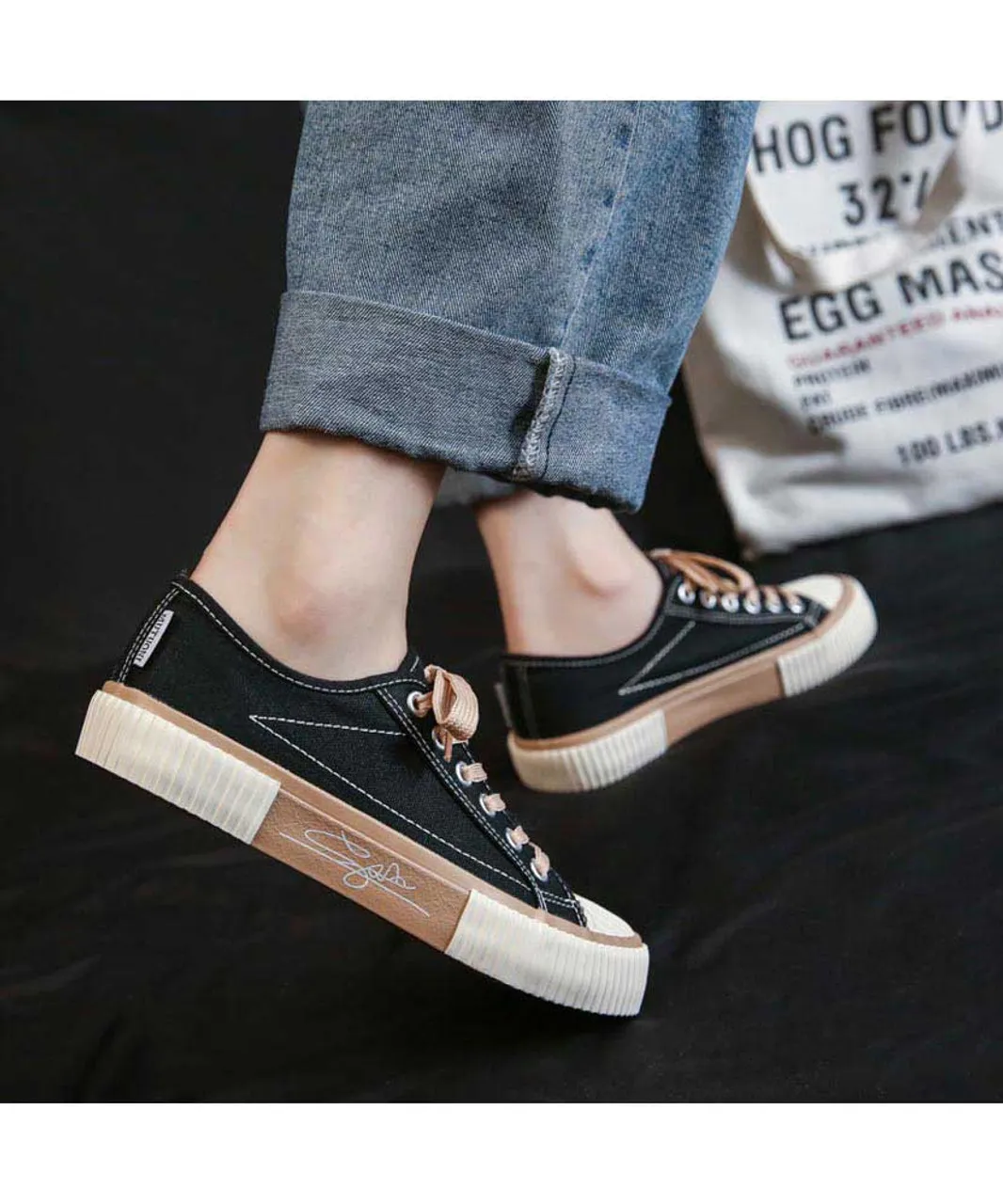 Black signature print lace up canvas shoe sneaker