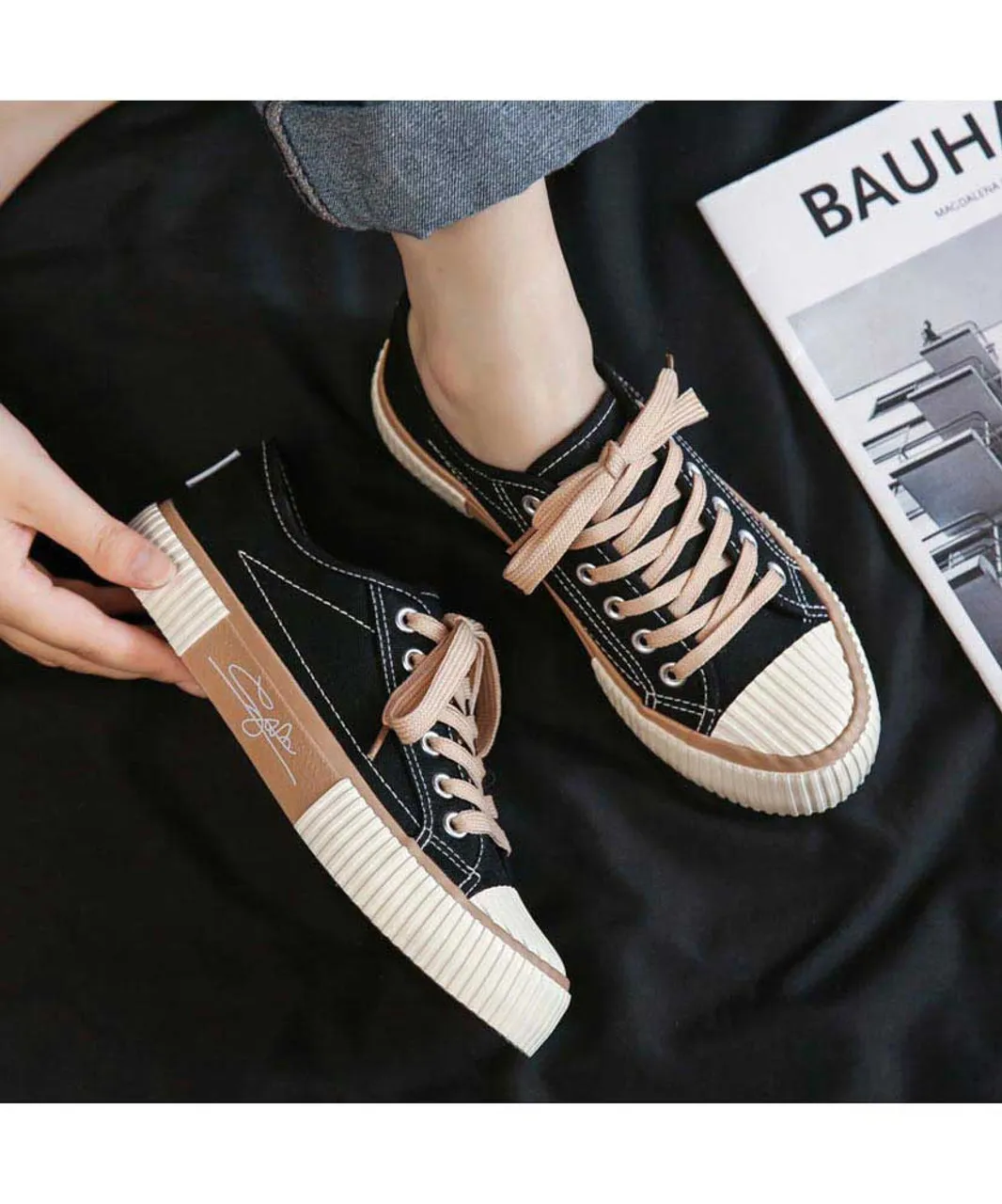 Black signature print lace up canvas shoe sneaker