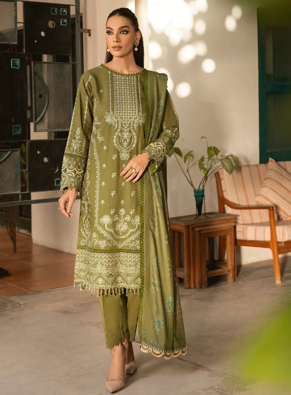 Dastoor By Farasha Embroidered Khaddar Unstitched 3 Piece Suit - 7 VIRSA