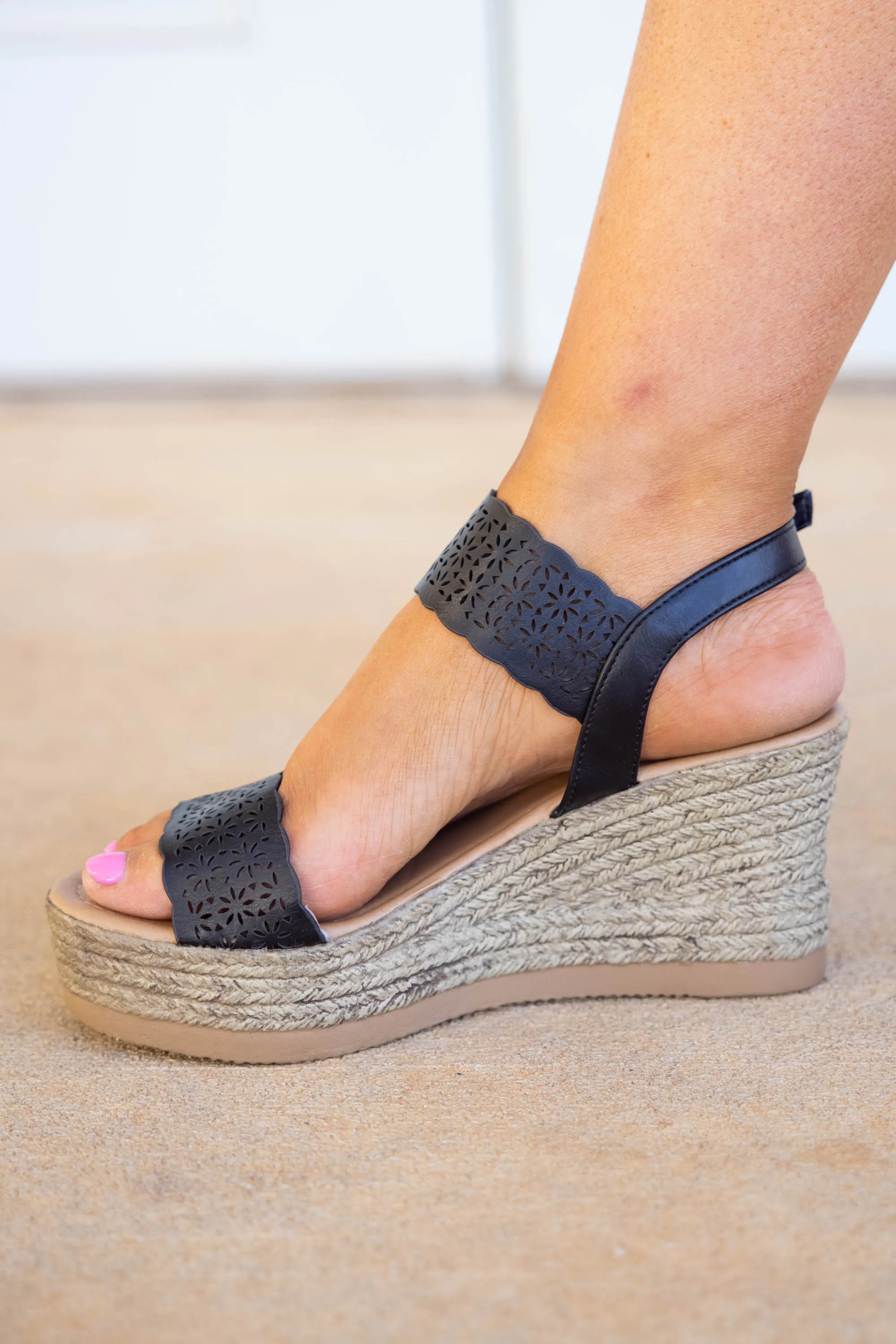 French Fascination Wedges, Black