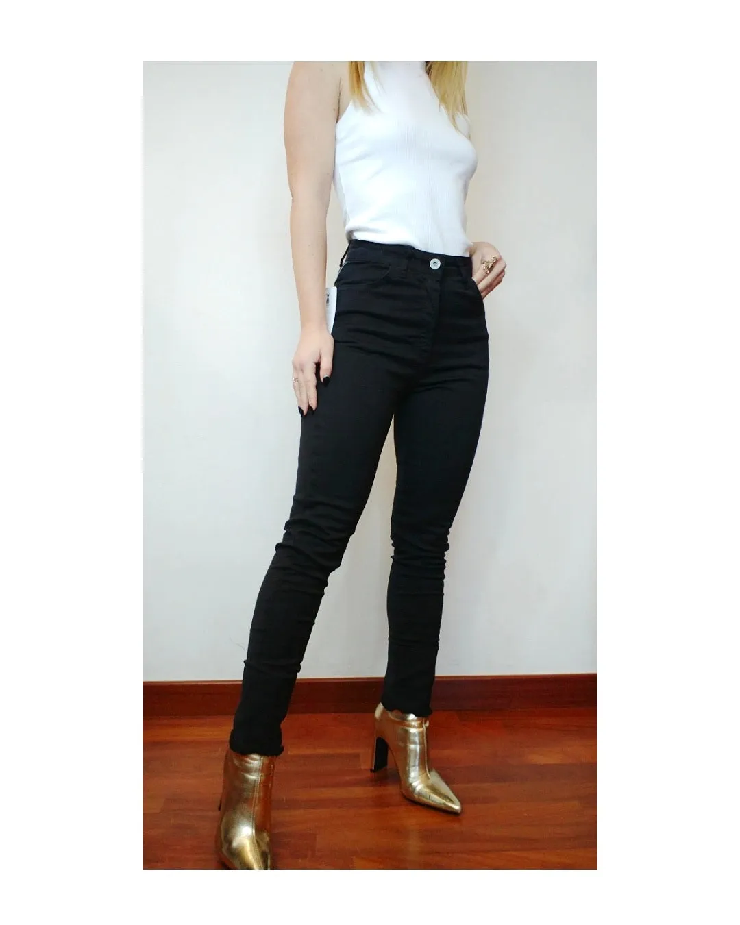 Jeans skinny basic sfrangiato!