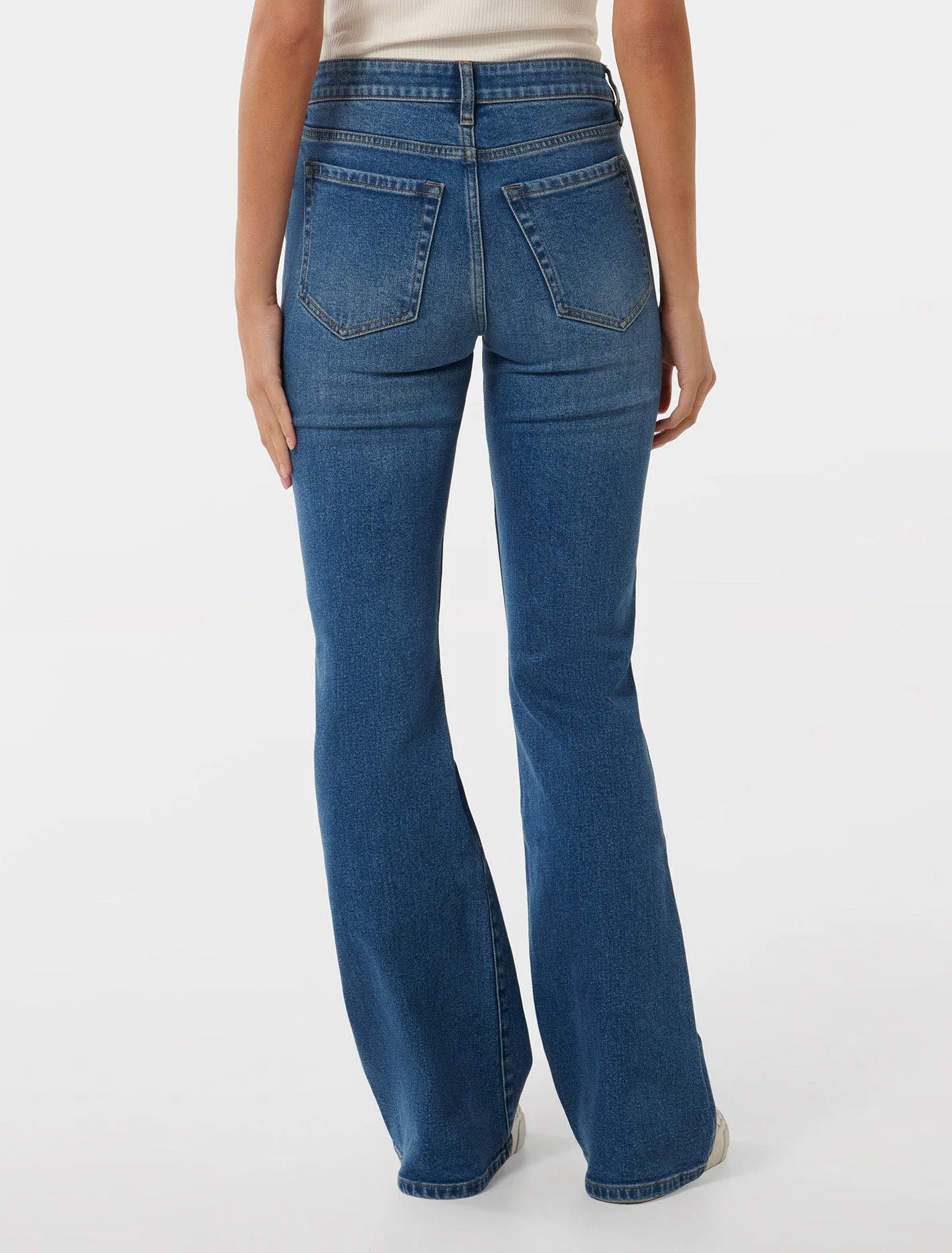 Kira Relaxed Flare Jeans