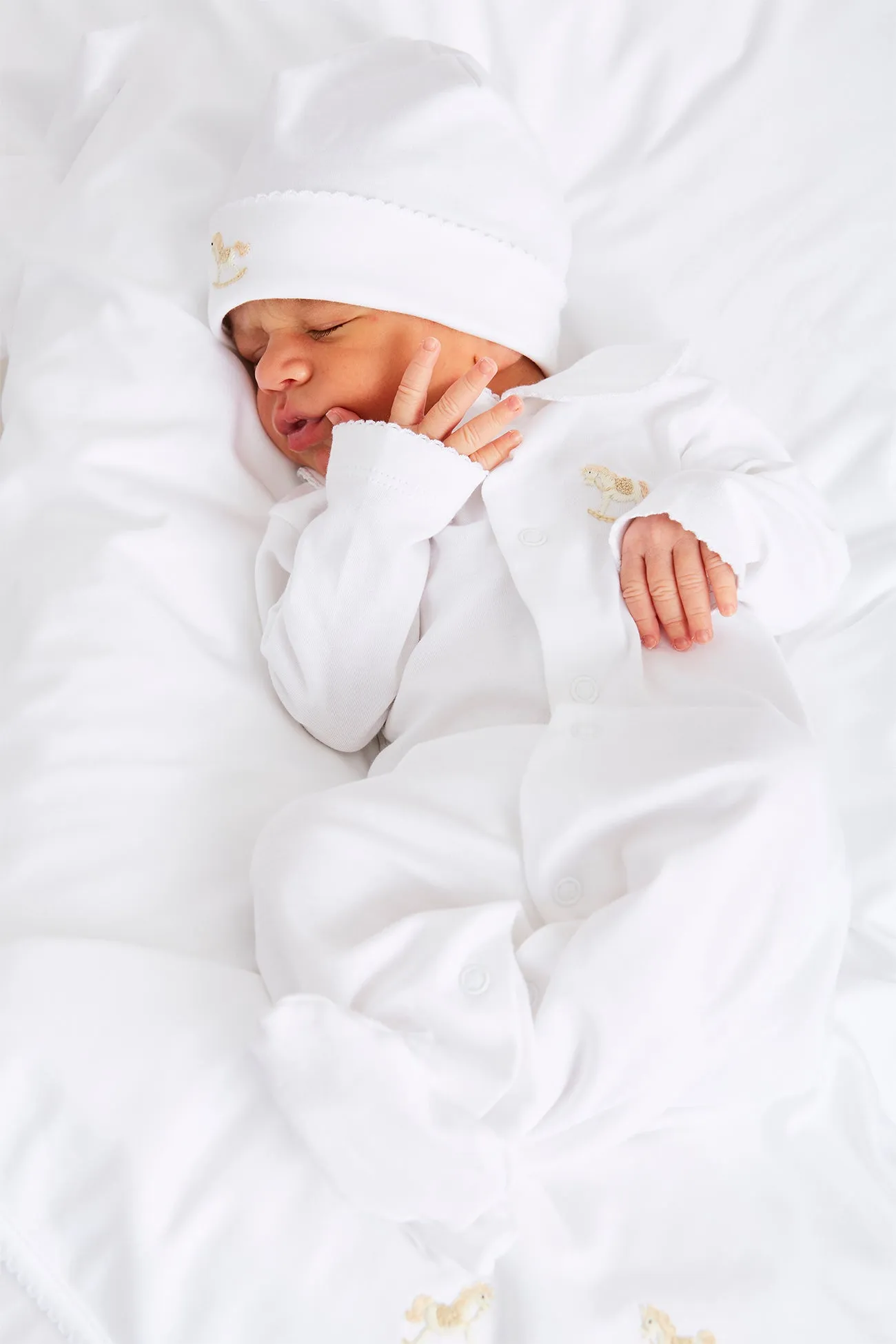 NEWBORN LOOK 5