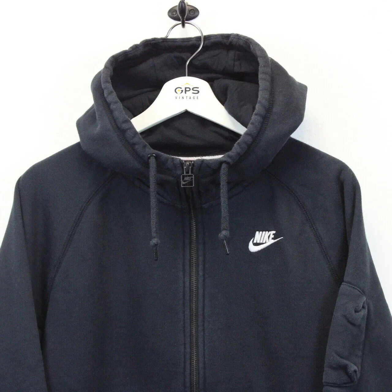 NIKE 00s Hoodie Black | Medium