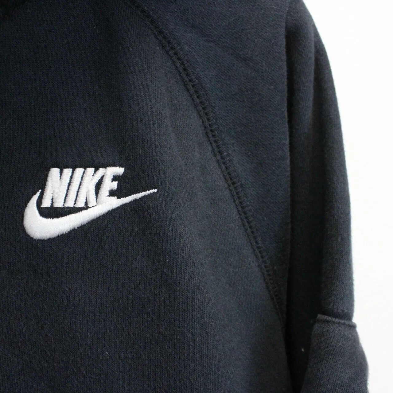 NIKE 00s Hoodie Black | Medium