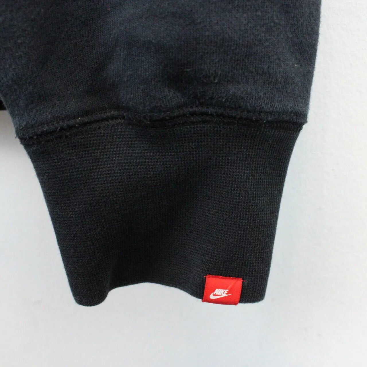 NIKE 00s Hoodie Black | Medium