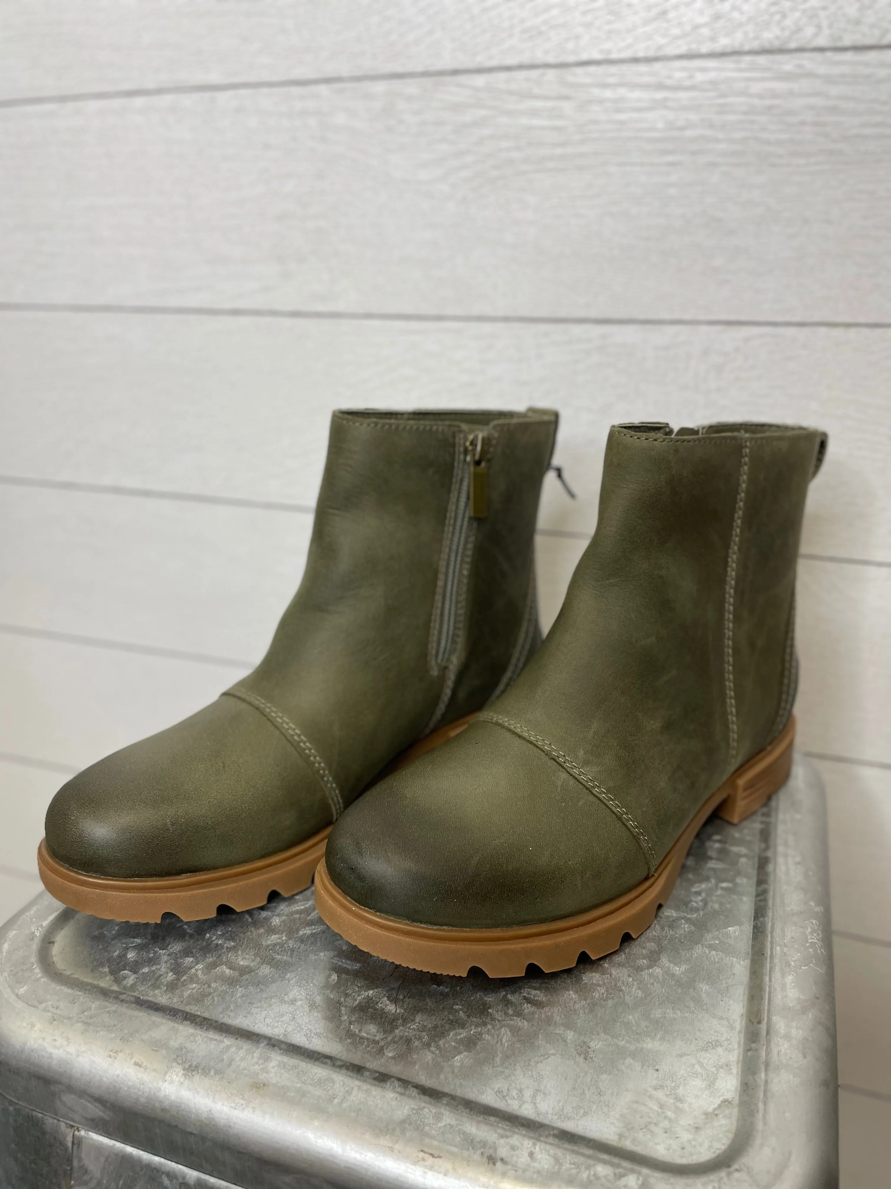 SOREL | Emelie lll  Zip Boot | Stone Green