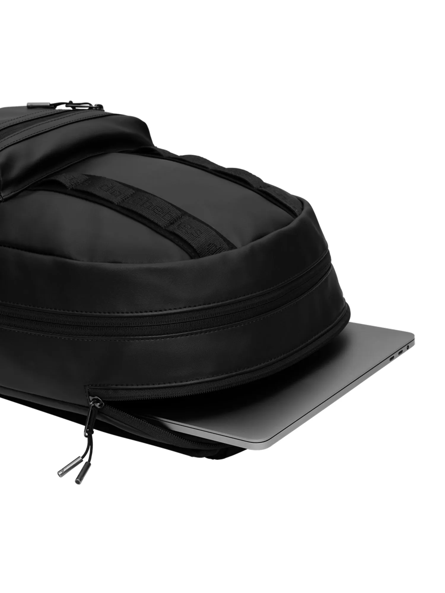 The Essential Backpack 16L